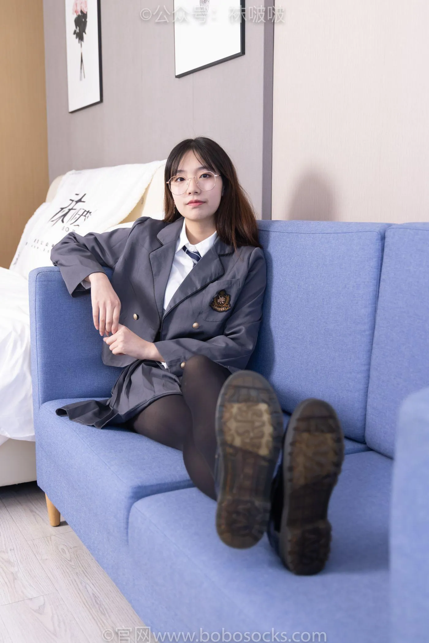 [BoBoSocks袜啵啵]NO.060 小甜豆-JK制服、皮鞋、厚黑丝 [131P]插图1